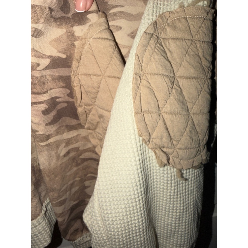 POL Medium pullover NWOT 2026 release - Picture 7 of 7